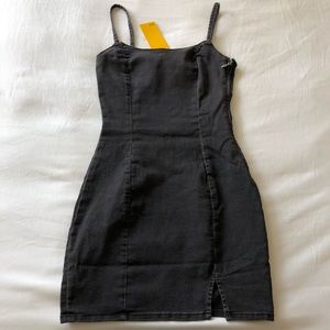 HM BLACK DENIM FITTED DRESS